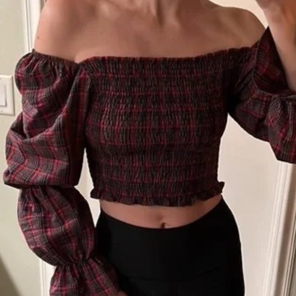 Zara Plaid Blue & Red.  Crop Top - Picture 6 of 10